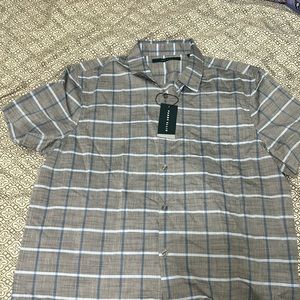 Men’s Perry Ellis short sleeve button NWT